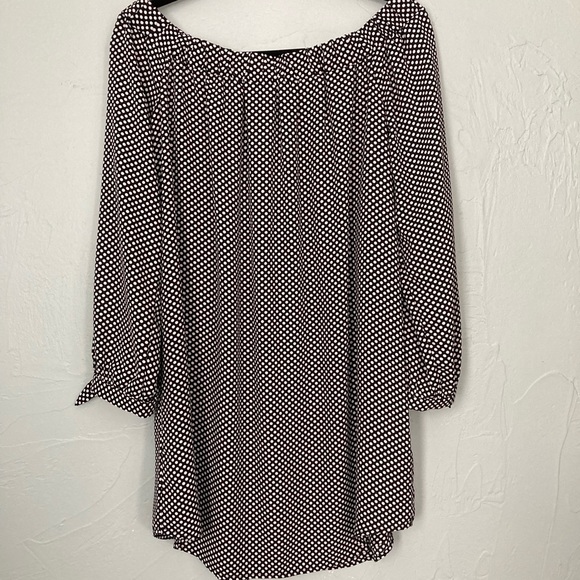 Express Tops - Express- M- black w white polka dot off shoulder